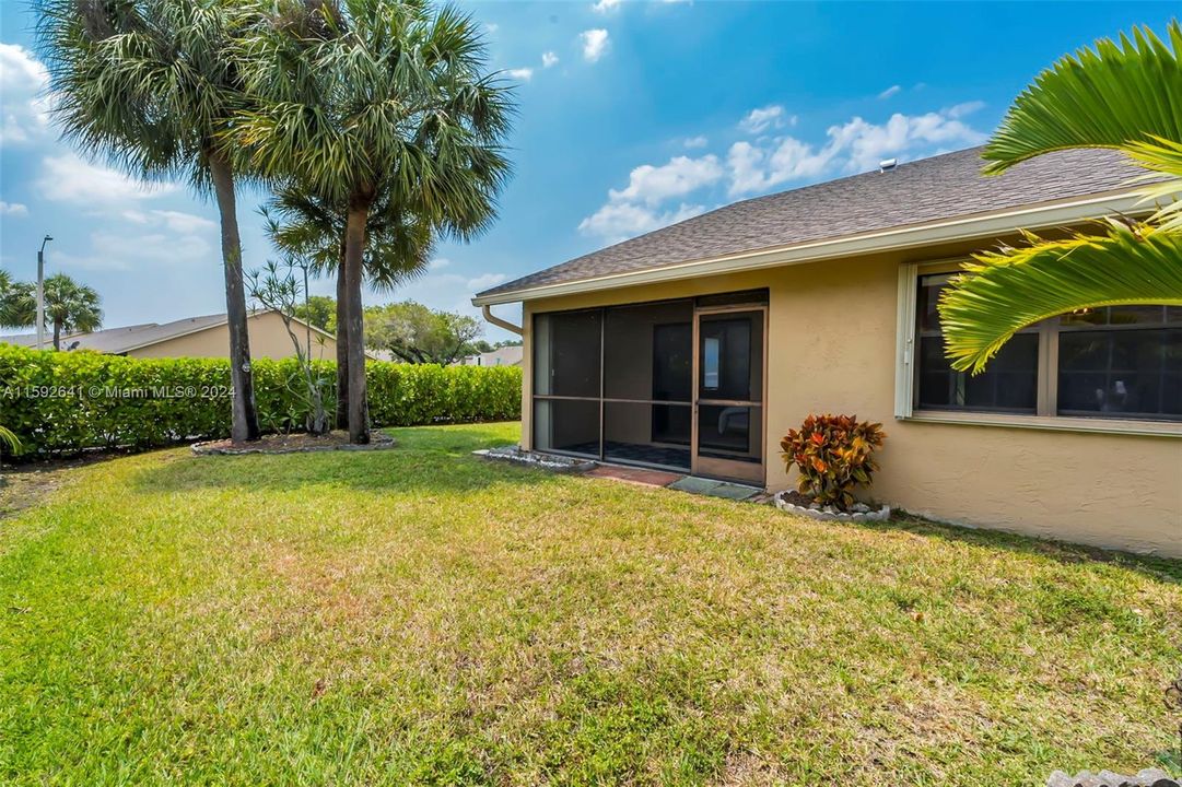 Recently Sold: $395,000 (3 beds, 2 baths, 1249 Square Feet)