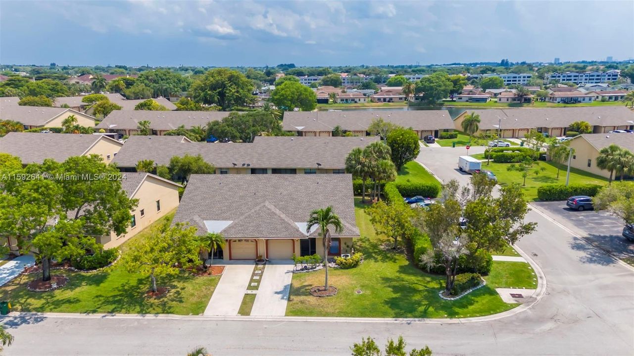 Recently Sold: $395,000 (3 beds, 2 baths, 1249 Square Feet)