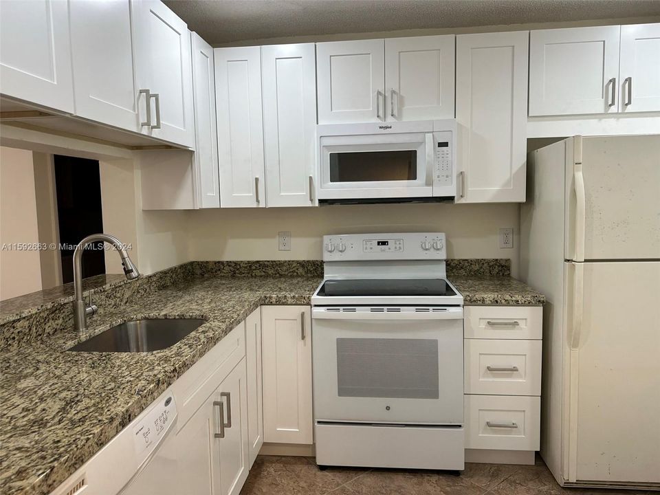 For Rent: $2,200 (2 beds, 2 baths, 1340 Square Feet)