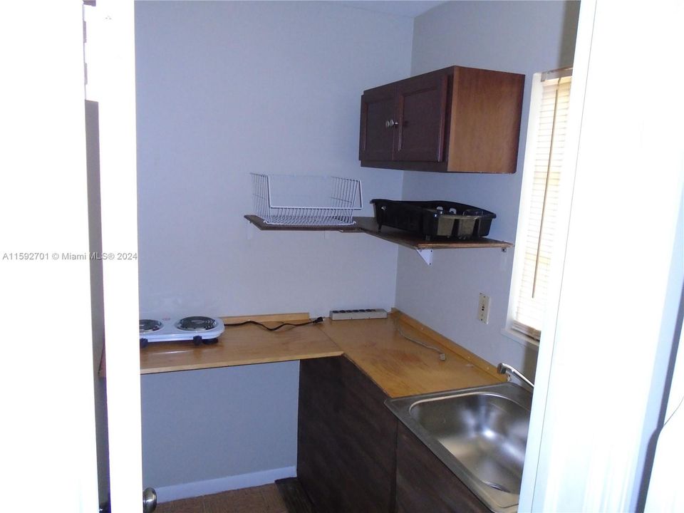 For Rent: $1,500 (1 beds, 1 baths, 630 Square Feet)