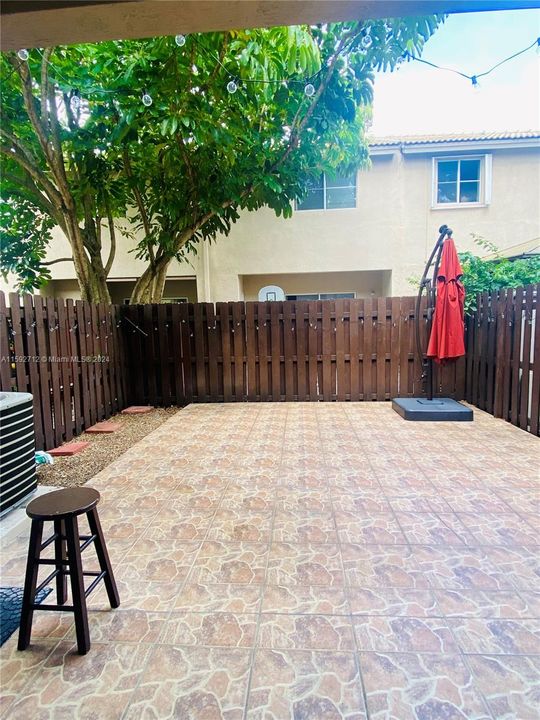 Recently Rented: $3,000 (3 beds, 2 baths, 1258 Square Feet)