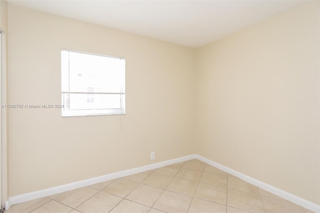 Active With Contract: $2,440 (3 beds, 2 baths, 1074 Square Feet)