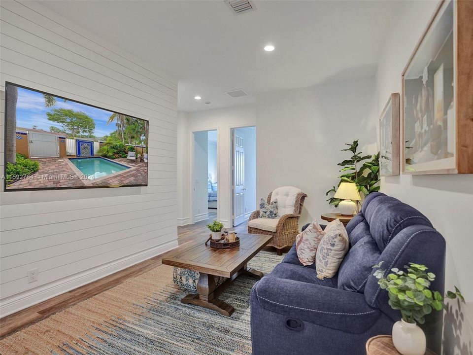 Recently Sold: $925,000 (3 beds, 2 baths, 0 Square Feet)