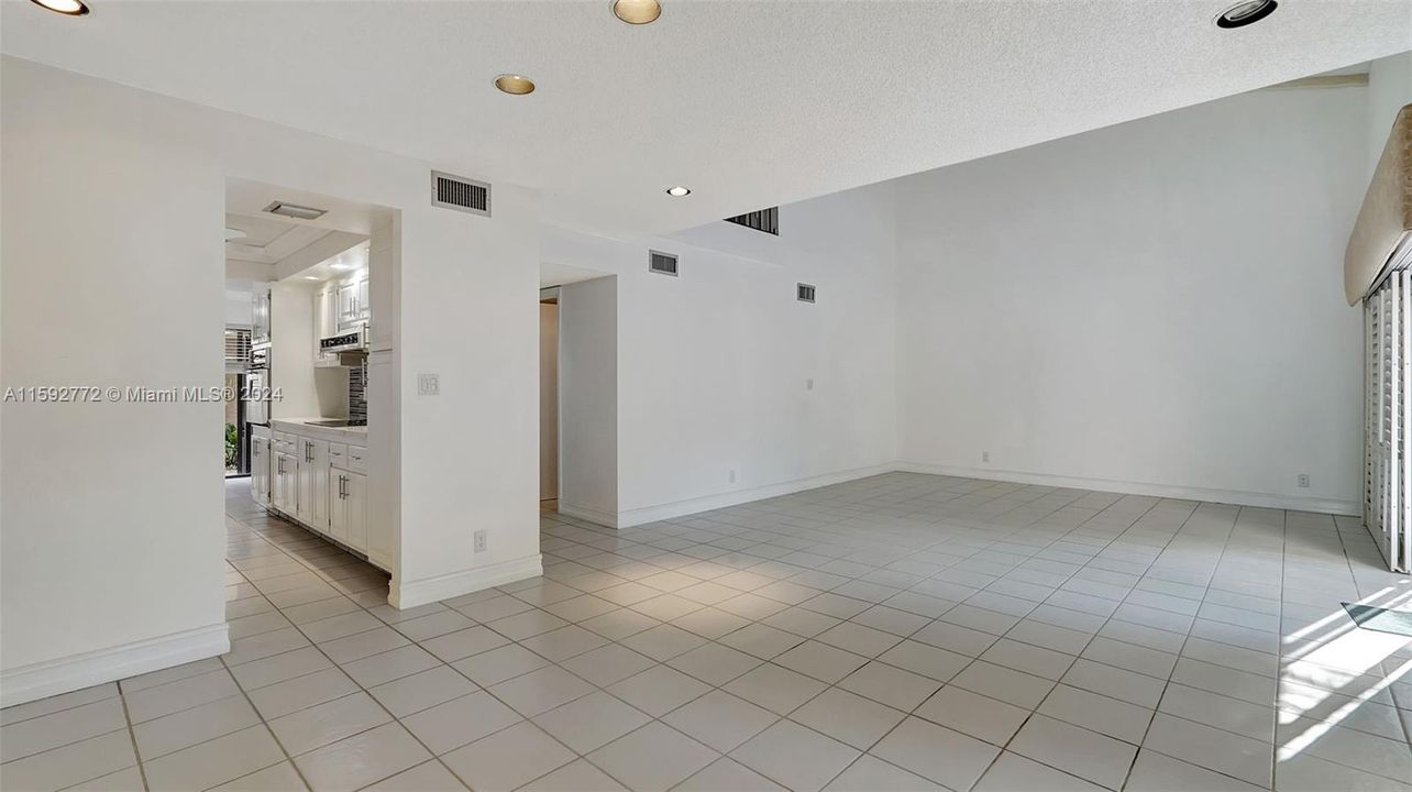 For Sale: $549,900 (3 beds, 2 baths, 2350 Square Feet)