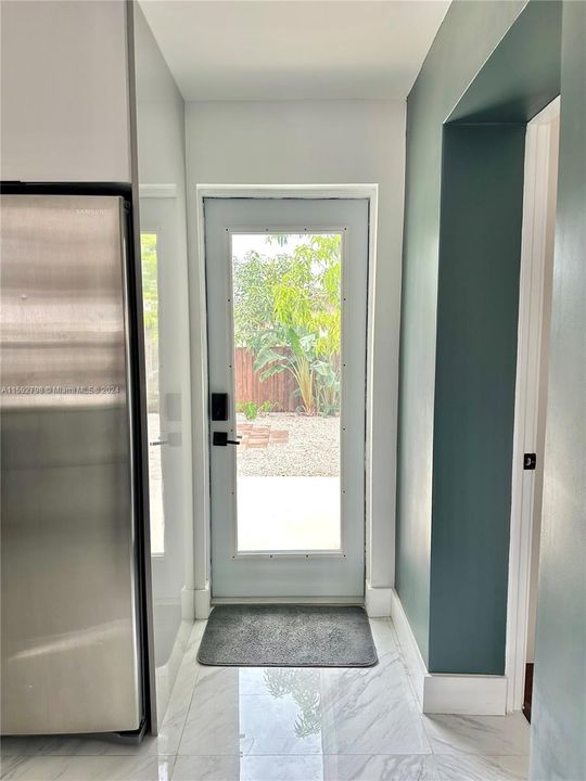 Active With Contract: $4,600 (3 beds, 2 baths, 1333 Square Feet)