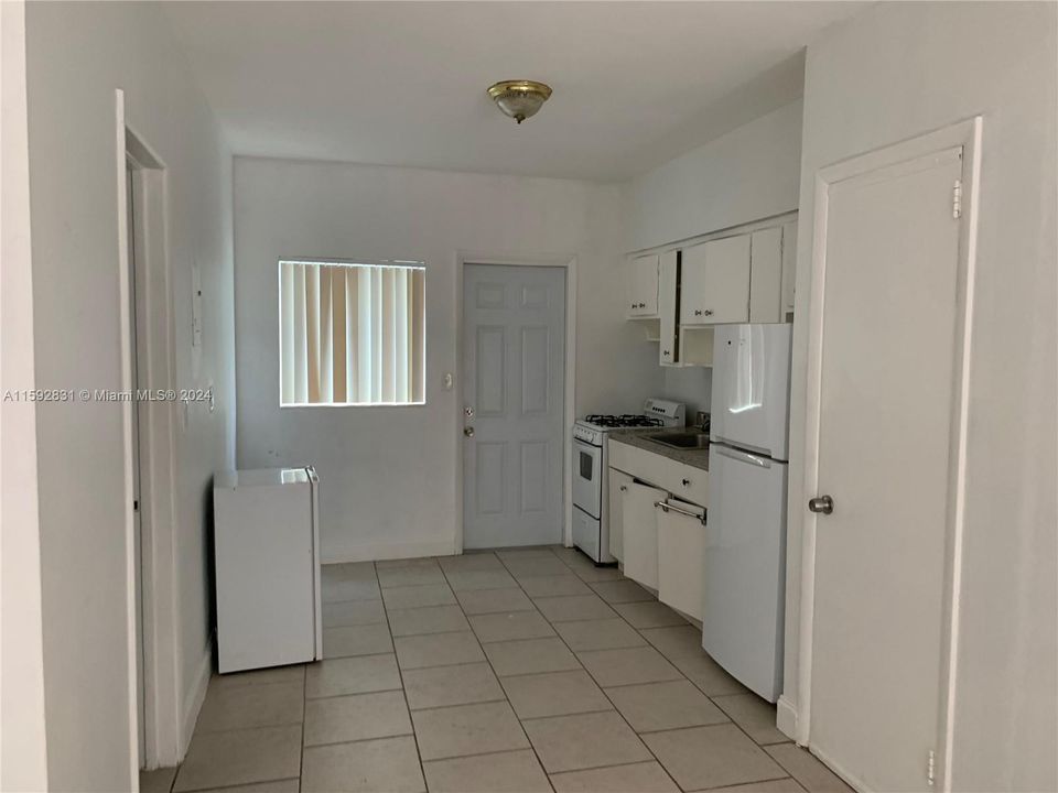 For Rent: $1,599 (0 beds, 1 baths, 6789 Square Feet)