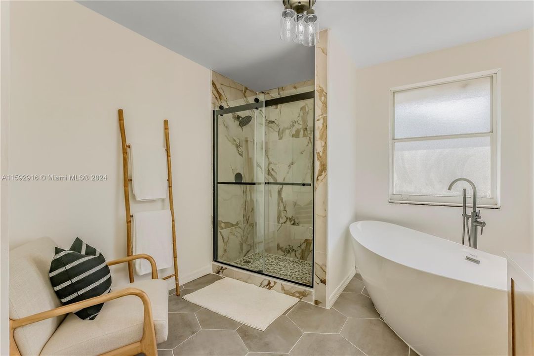 Recently Sold: $799,000 (4 beds, 3 baths, 2504 Square Feet)