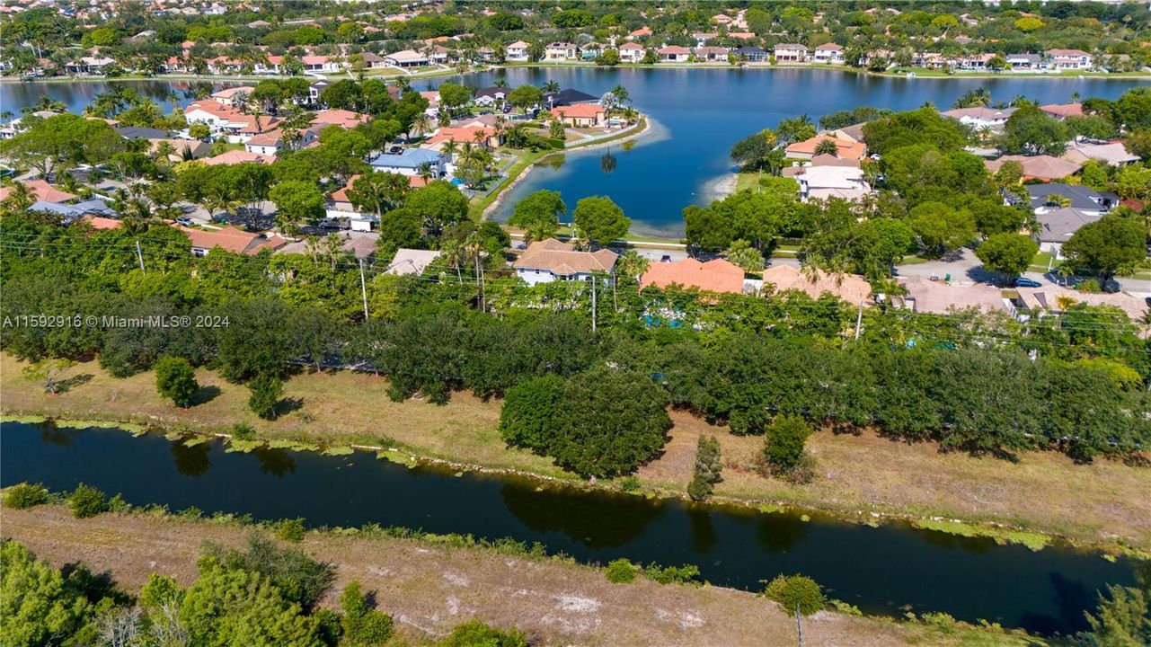 Recently Sold: $799,000 (4 beds, 3 baths, 2504 Square Feet)