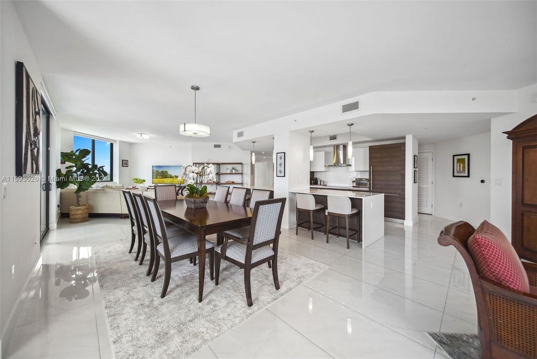 Active With Contract: $1,800,000 (4 beds, 4 baths, 2234 Square Feet)