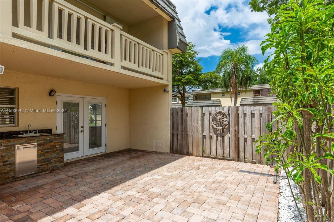 Primary Balcony overlooking backyard