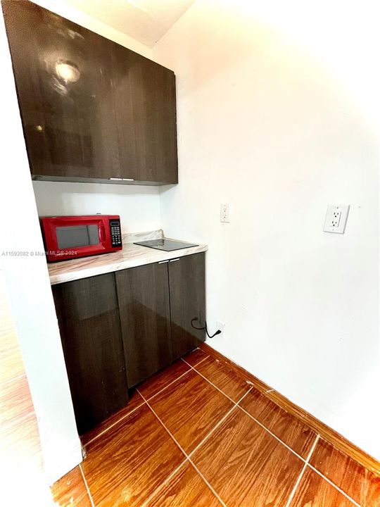 Recently Rented: $1,349 (1 beds, 1 baths, 0 Square Feet)