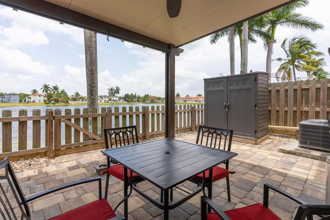 Recently Sold: $455,000 (3 beds, 2 baths, 1535 Square Feet)