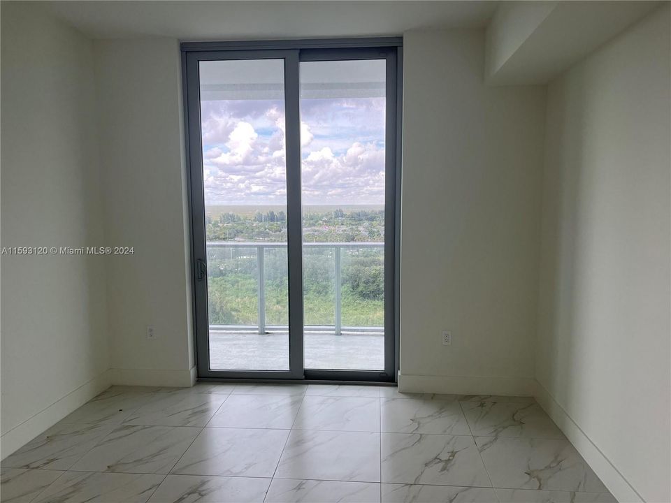 En Venta: $598,500 (2 camas, 2 baños, 1086 Pies cuadrados)