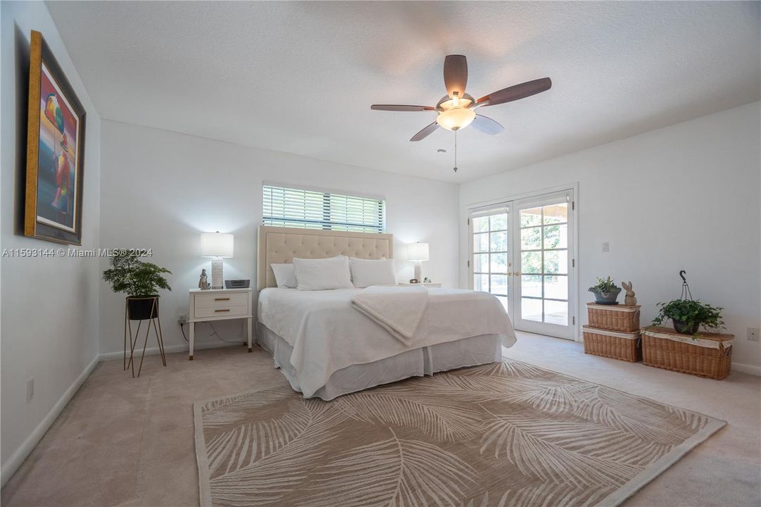 Active With Contract: $1,150,000 (4 beds, 2 baths, 2672 Square Feet)