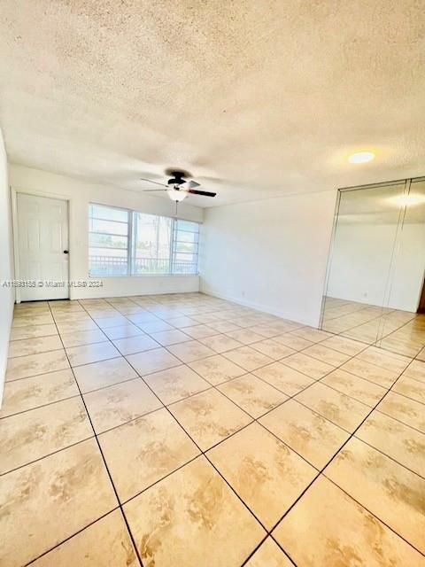 For Rent: $1,750 (1 beds, 1 baths, 676 Square Feet)