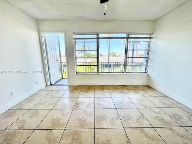 For Rent: $1,750 (1 beds, 1 baths, 676 Square Feet)