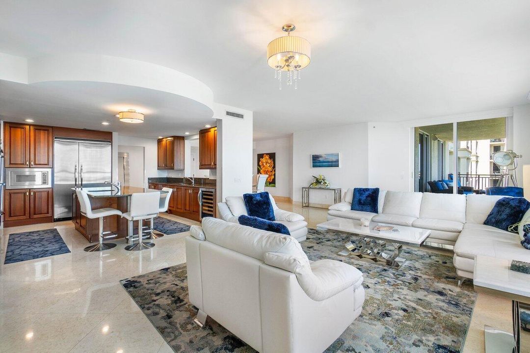 006-3800NorthOceanDrive-1651-RivieraBeac
