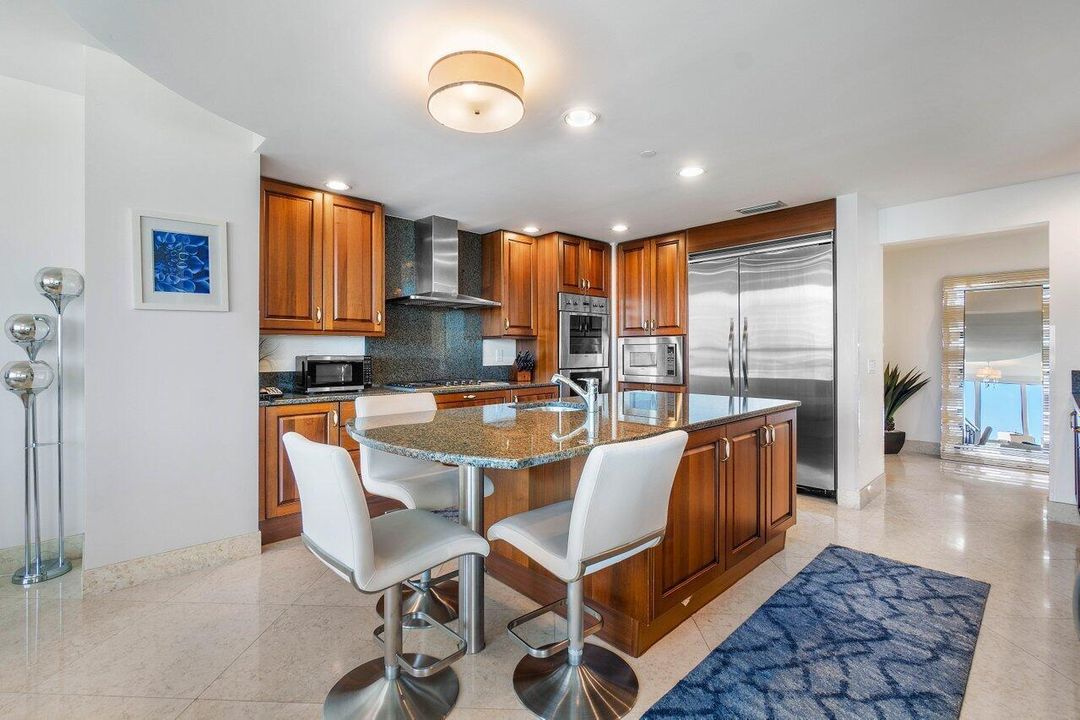 008-3800NorthOceanDrive-1651-RivieraBeac
