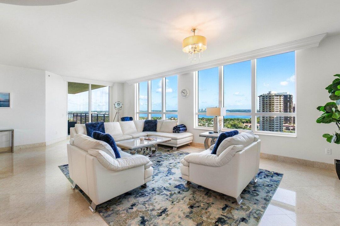 005-3800NorthOceanDrive-1651-RivieraBeac