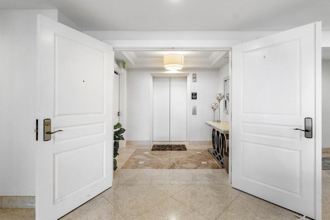 001-3800NorthOceanDrive-1651-RivieraBeac