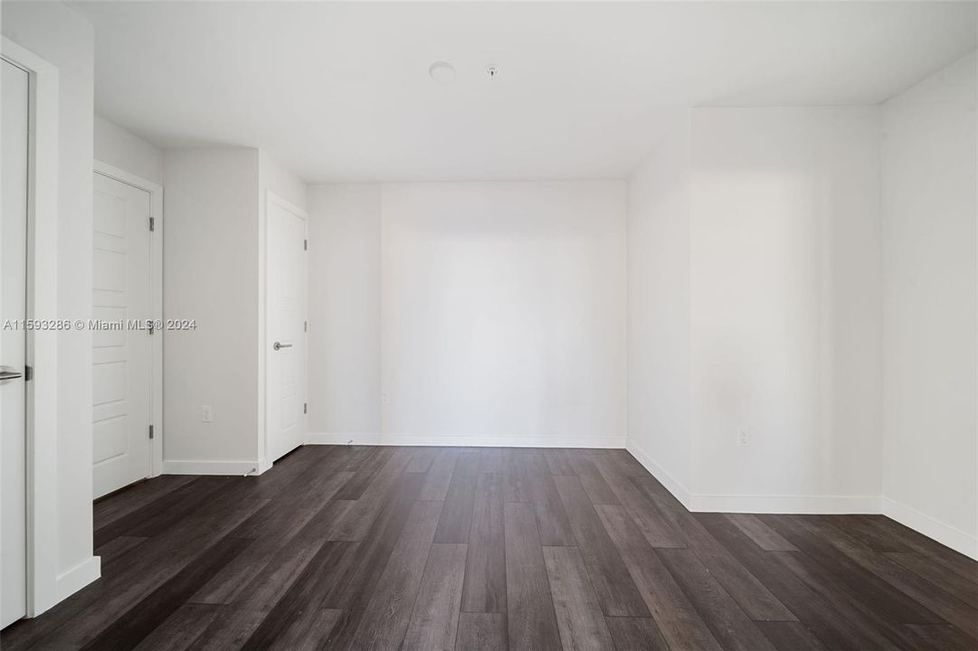 For Rent: $4,150 (2 beds, 2 baths, 1435 Square Feet)