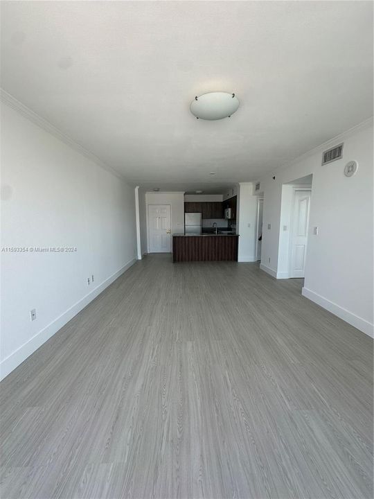 Recently Rented: $2,900 (2 beds, 2 baths, 1072 Square Feet)