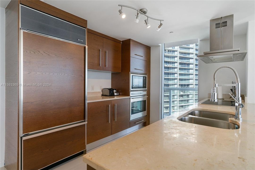 For Rent: $7,950 (2 beds, 2 baths, 1654 Square Feet)