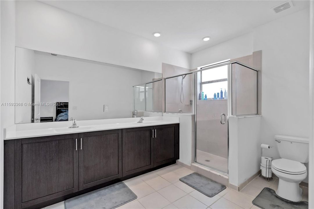 For Sale: $440,000 (3 beds, 2 baths, 1630 Square Feet)