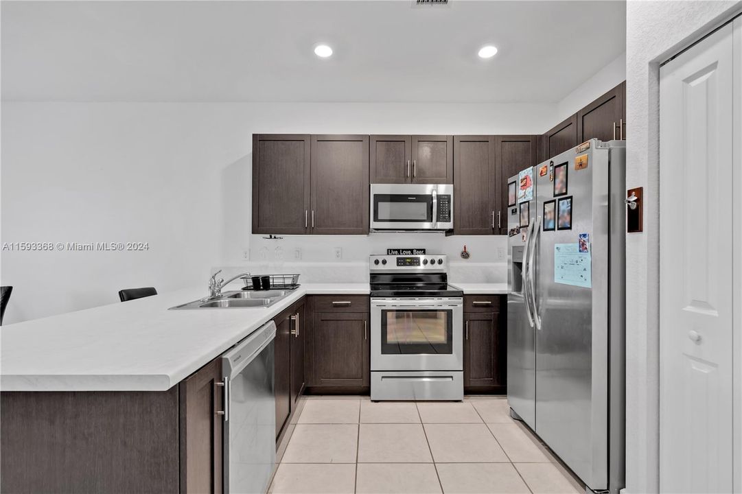 For Sale: $440,000 (3 beds, 2 baths, 1630 Square Feet)