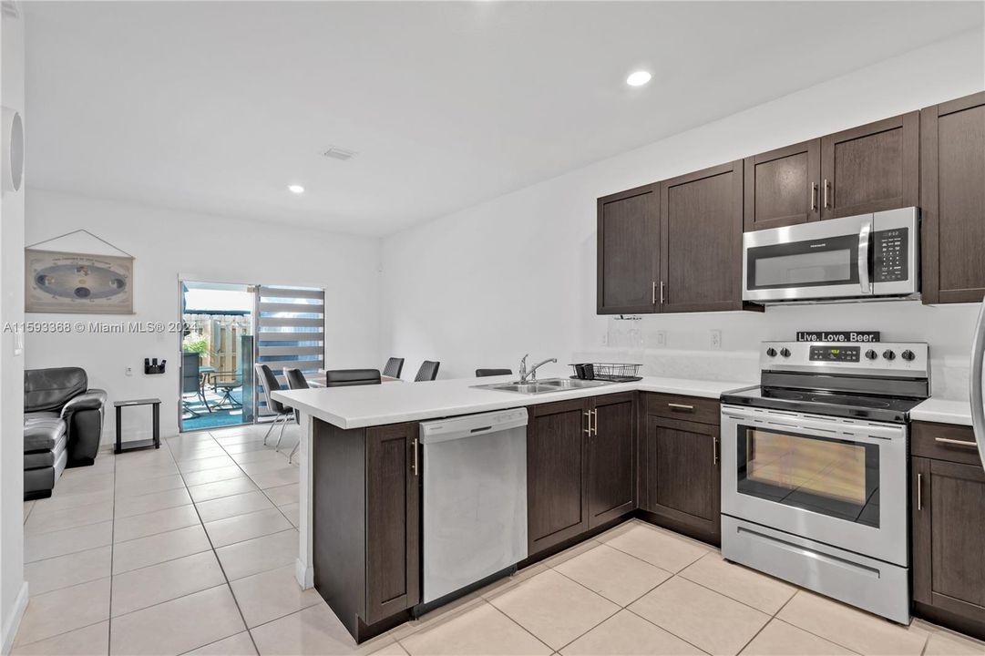 For Sale: $440,000 (3 beds, 2 baths, 1630 Square Feet)
