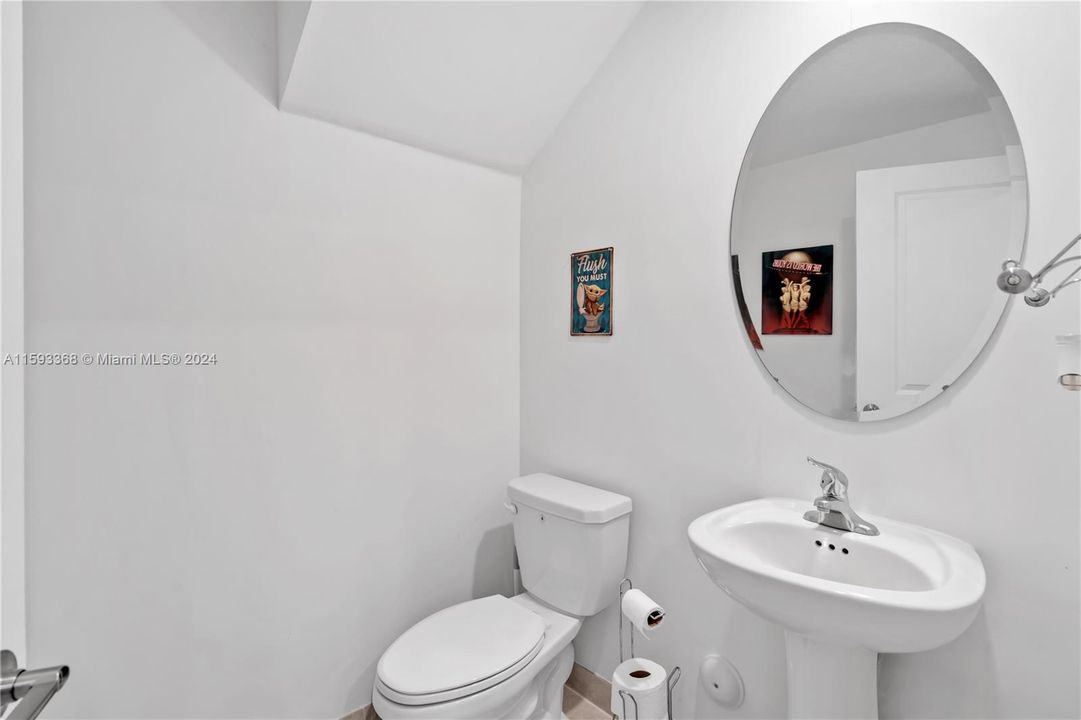 待售: $440,000 (3 贝兹, 2 浴室, 1630 平方英尺)