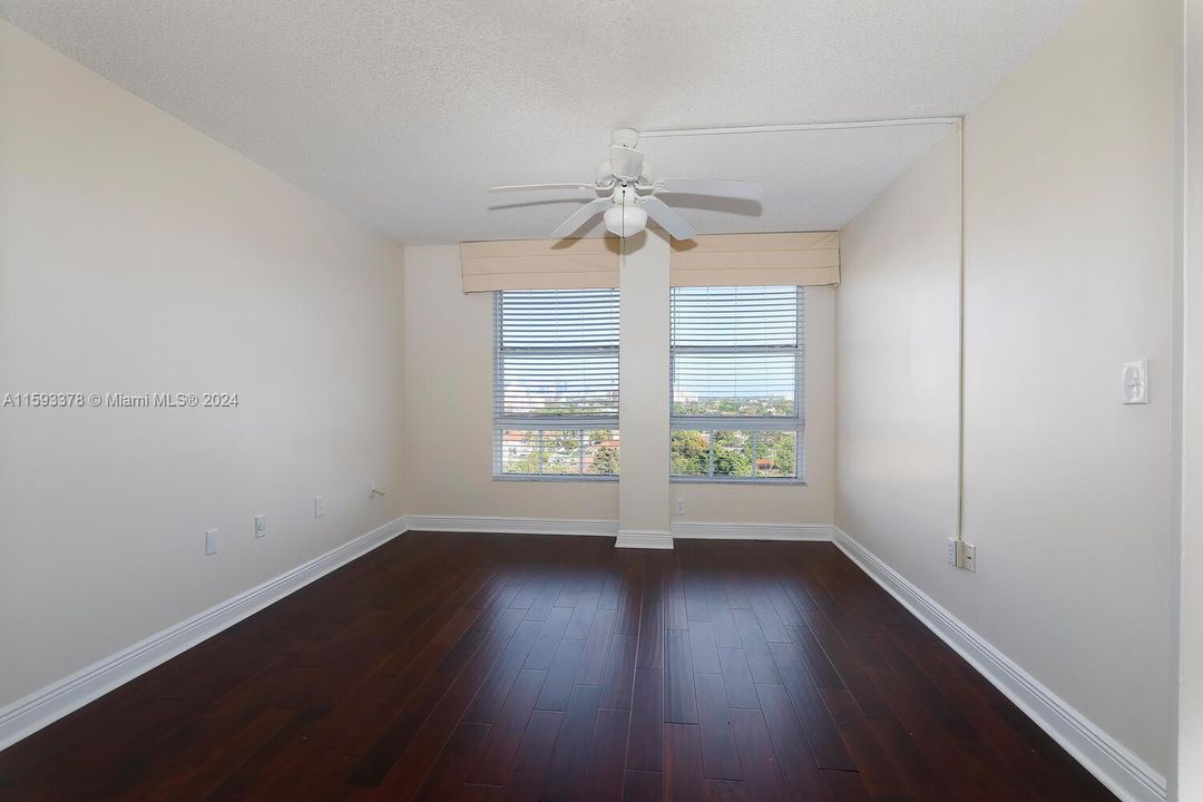 Recientemente alquilado: $2,950 (2 camas, 2 baños, 1025 Pies cuadrados)