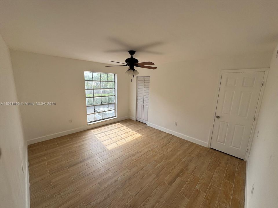 For Rent: $2,500 (2 beds, 2 baths, 1205 Square Feet)
