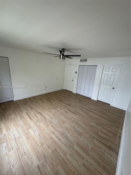 For Rent: $2,500 (2 beds, 2 baths, 1205 Square Feet)