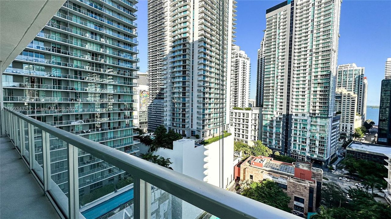 Active With Contract: $4,499 (2 beds, 2 baths, 1104 Square Feet)