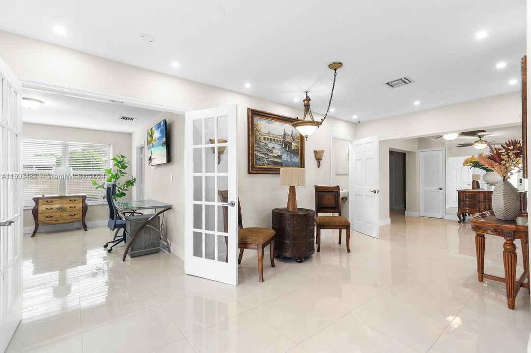 For Sale: $1,095,000 (4 beds, 2 baths, 2727 Square Feet)