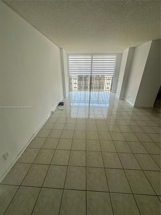 For Rent: $2,200 (1 beds, 1 baths, 767 Square Feet)