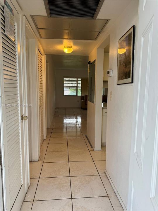 Active With Contract: $145,000 (1 beds, 1 baths, 630 Square Feet)