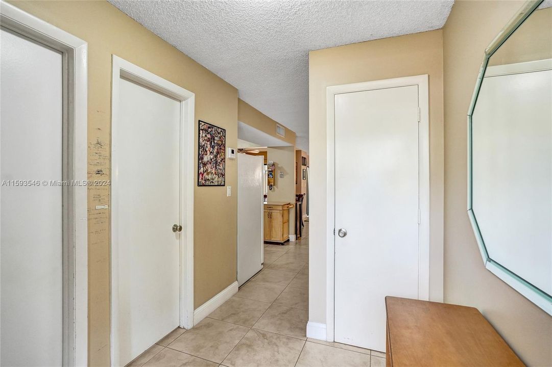 For Sale: $379,900 (3 beds, 2 baths, 1450 Square Feet)