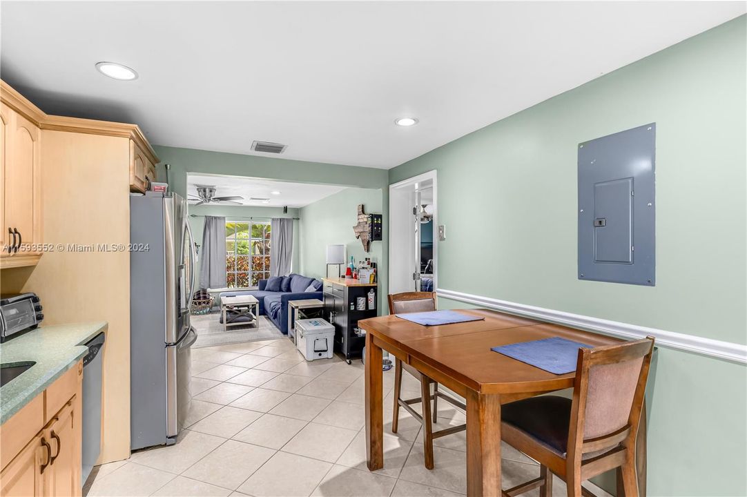 Active With Contract: $450,000 (3 beds, 2 baths, 1169 Square Feet)