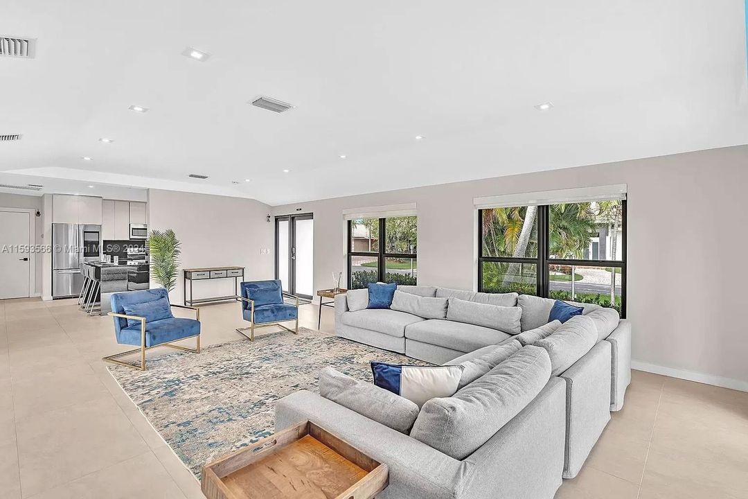 For Sale: $3,500,000 (3 beds, 4 baths, 2492 Square Feet)