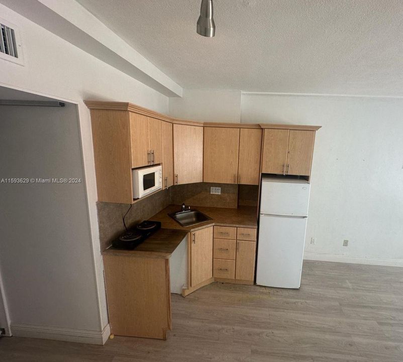 Activo con contrato: $199,900 (0 camas, 1 baños, 360 Pies cuadrados)