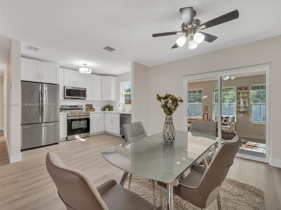 Active With Contract: $449,900 (3 beds, 2 baths, 1302 Square Feet)