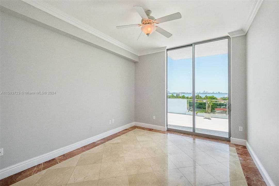 Recently Sold: $719,000 (2 beds, 2 baths, 1735 Square Feet)