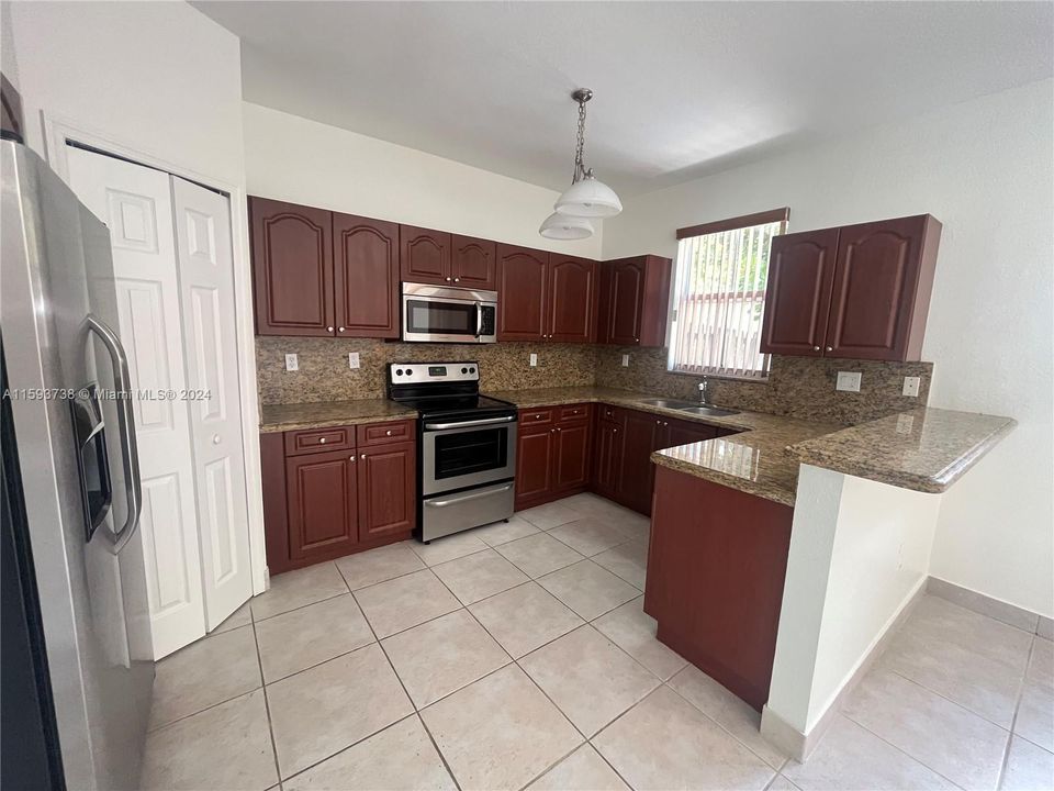 Active With Contract: $3,500 (4 beds, 2 baths, 2102 Square Feet)