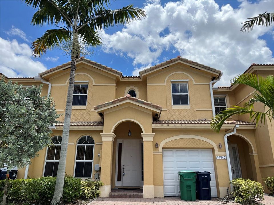 Active With Contract: $3,500 (4 beds, 2 baths, 2102 Square Feet)