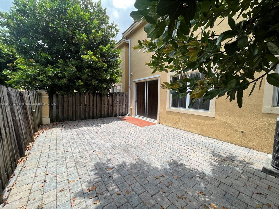 Active With Contract: $3,500 (4 beds, 2 baths, 2102 Square Feet)