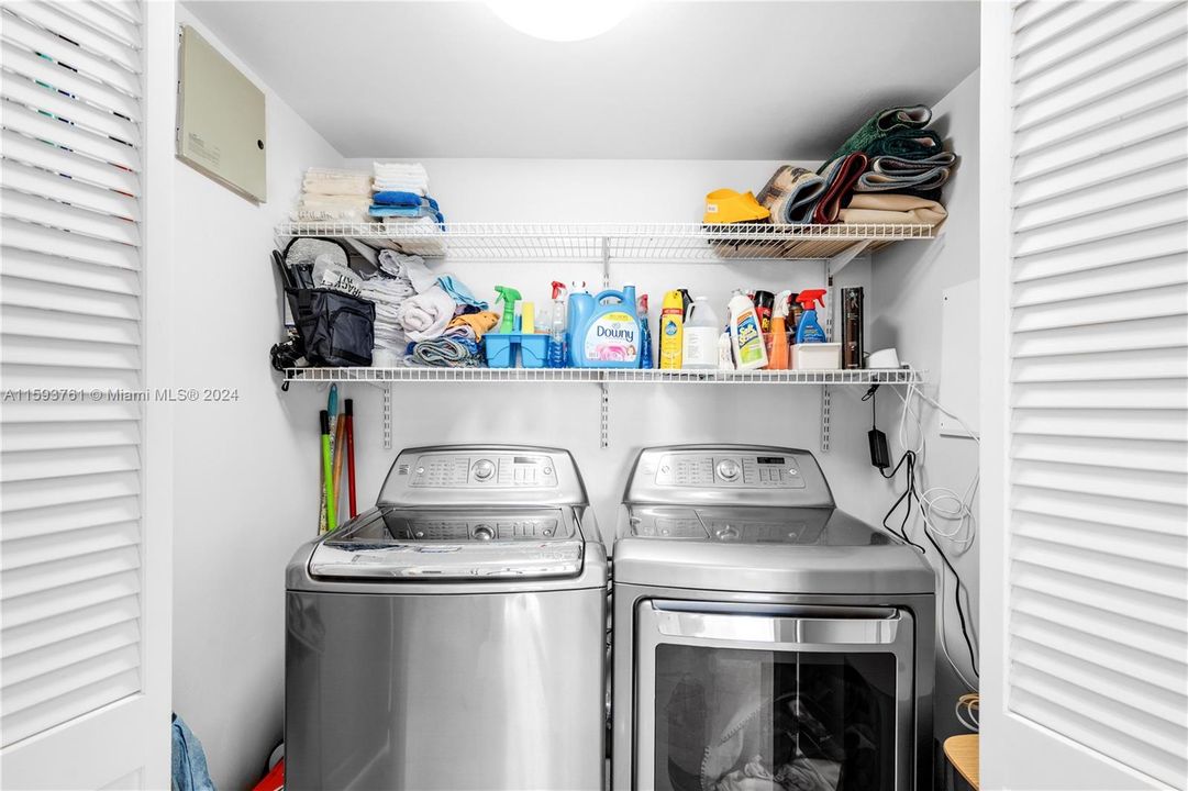 dryer and washer on 2nd floor