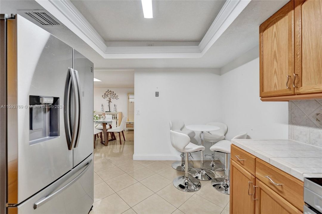 Active With Contract: $365,500 (2 beds, 2 baths, 1235 Square Feet)