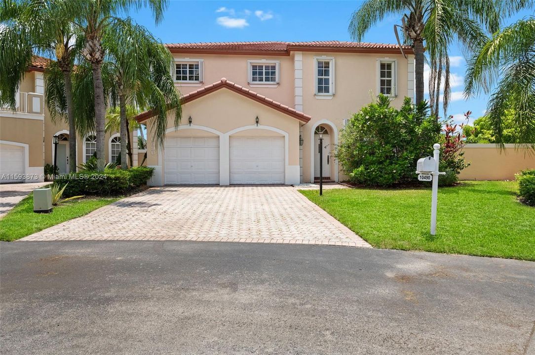 Recently Sold: $1,300,000 (4 beds, 2 baths, 2931 Square Feet)